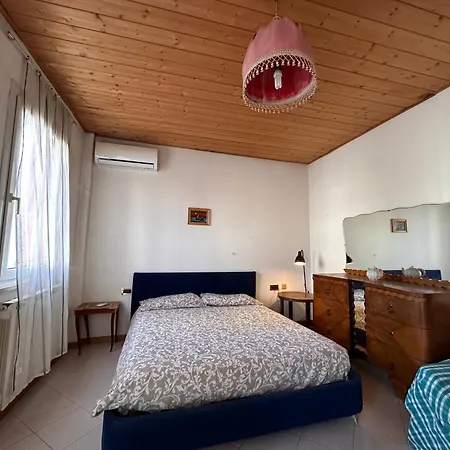 130m2 3min Walk To - Ac - Il Lupo Affitta Appartamento *