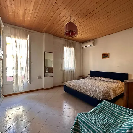 130m2 3min Walk To - Ac - Il Lupo Affitta