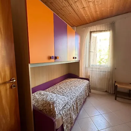 130m2 3min Walk To - Ac - Il Lupo Affitta Apartmán