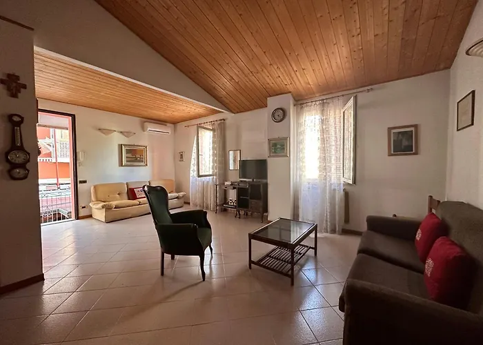 130m2 3min Walk To - Ac - Il Lupo Affitta