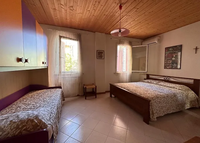 130m2 3min Walk To - Ac - Il Lupo Affitta Appartamento *