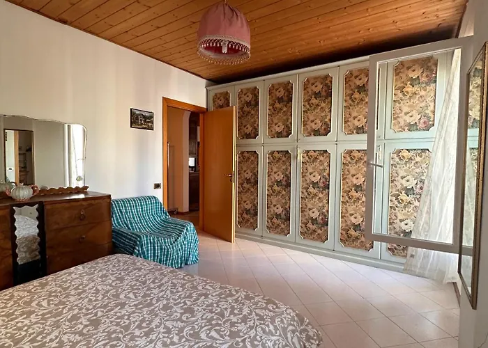 130m2 3min Walk To - Ac - Il Lupo Affitta Appartamento *